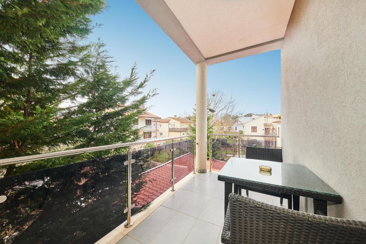 Ribarska Koliba - Stella Adria Villa Pula Exterior foto